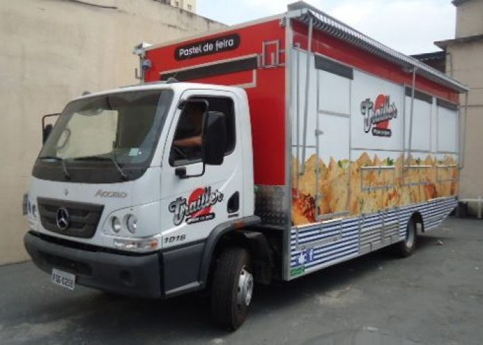 Fabricação_reforma_manutenção_de_negócios_sobre_rodas_Food Truck Bumer C650